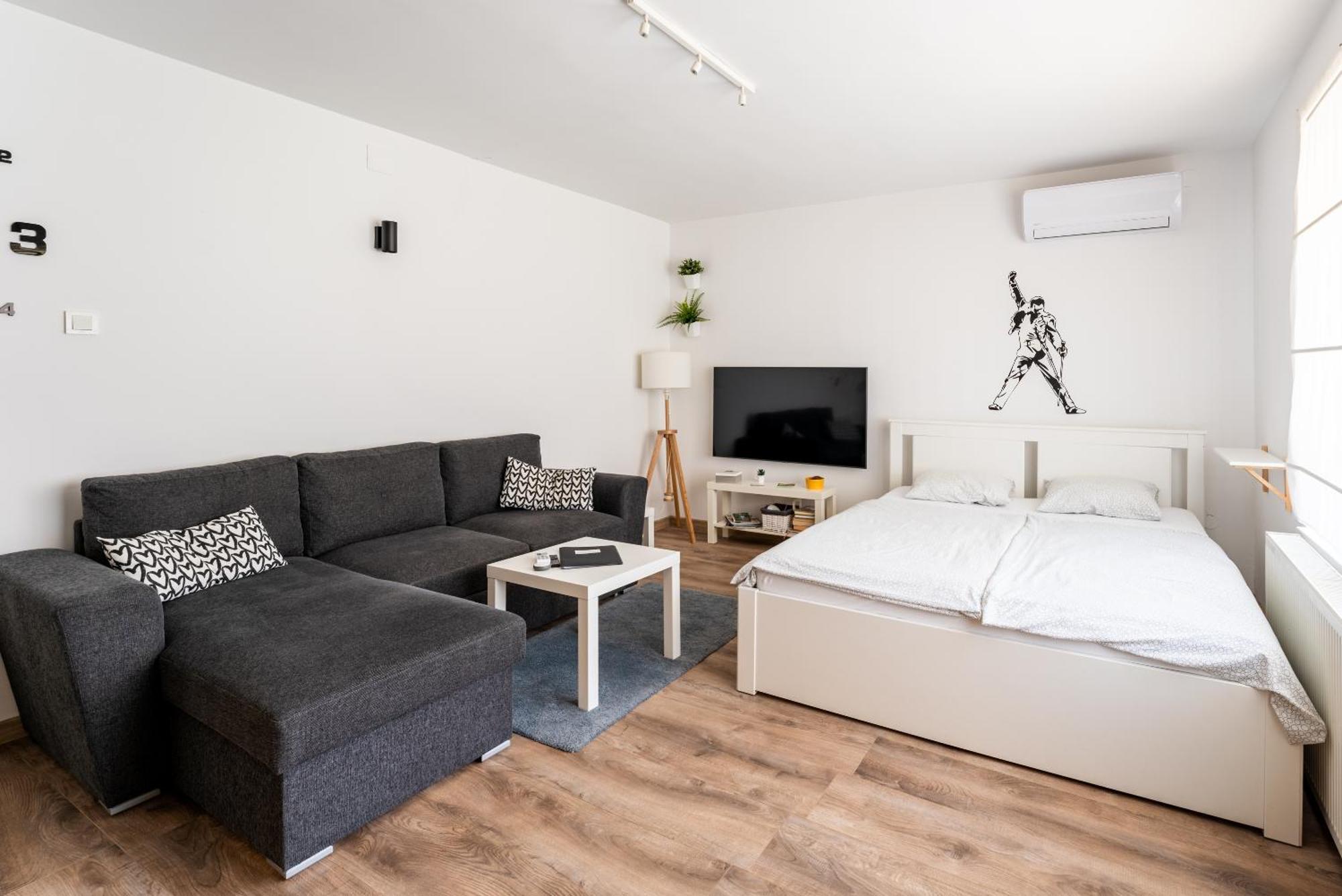 Studio Apartman Queen Bjelovar Bagian luar foto